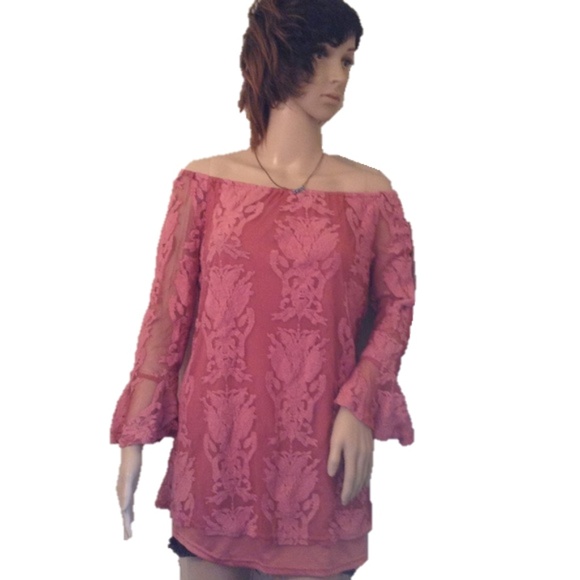 Charlotte Russe Medium Bell Sleeve Pink Lace Tunic - Picture 2 of 5